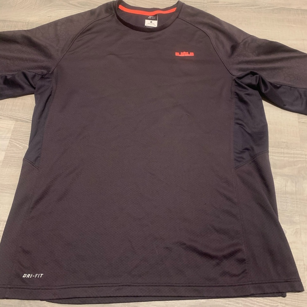 Nike pullover long sleeve Dri-fit LeBron